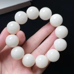 素曜高抛·ThrowRoot — Natural White Jade Bodhi Bracelet | High-Polish Seed Beads · Unisex Classic Mala Jewelry