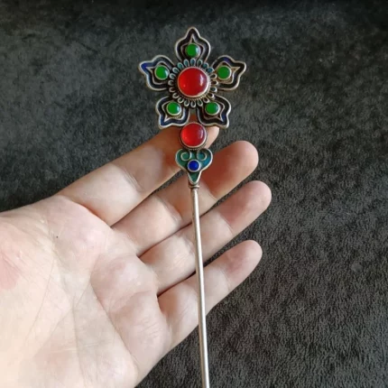 Bǎoyǐn Huíguāng（宝隐回光） · Chöbu — Antique Tibetan Hairpin | Silver Inlaid Emerald & Red Agate · Geometric Vintage Hairwear